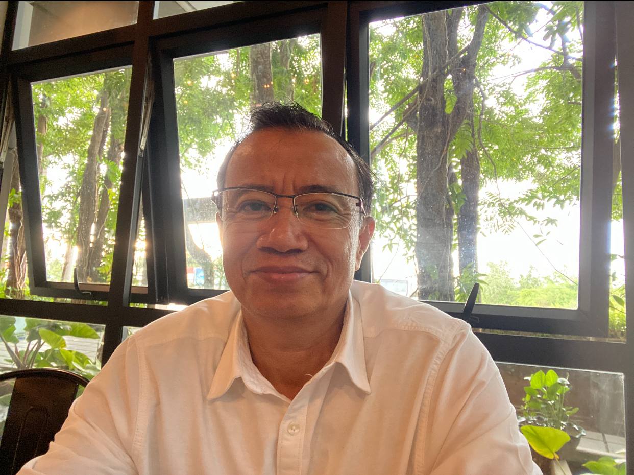 Mr. Uk On Norong photo